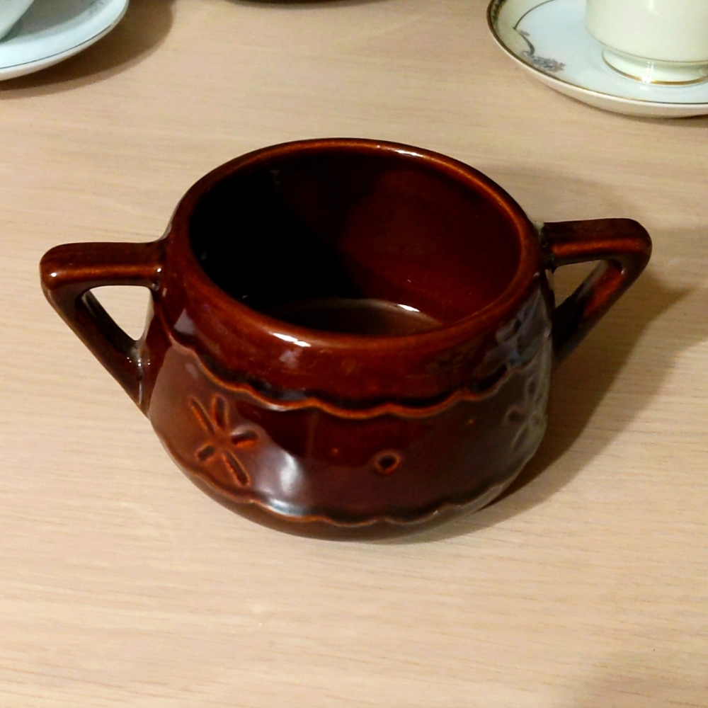 Marcrest Dot & Daisy sugar bowl